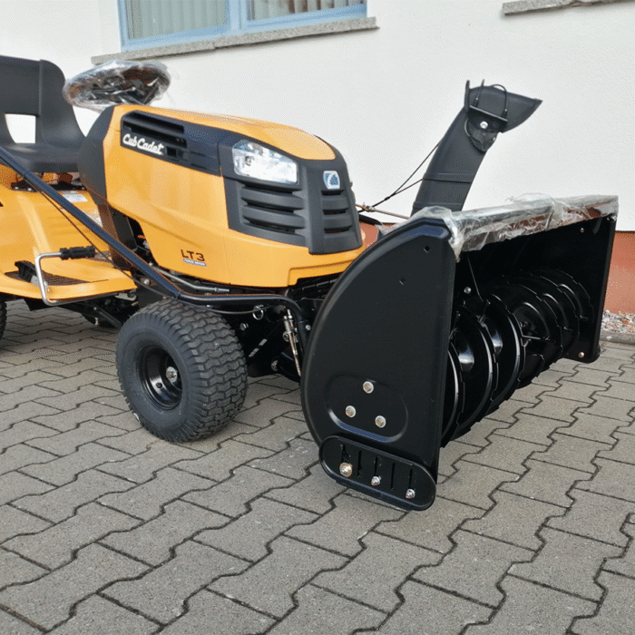 Cub Cadet Rasentraktor LT3 PR105 – inkl. Anbauschneefräse